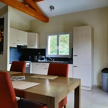 Nyaraló In With Golf And Pool *