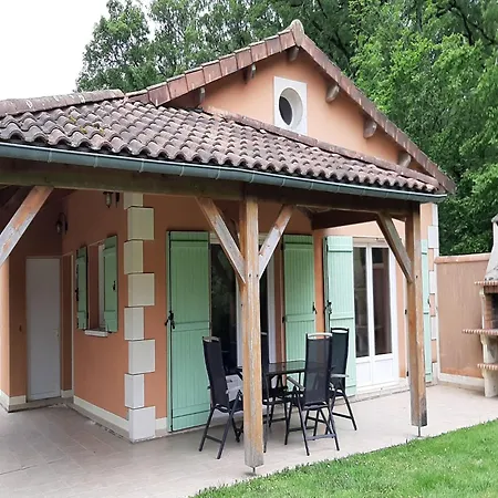 Nyaraló In With Golf And Pool Les Forges