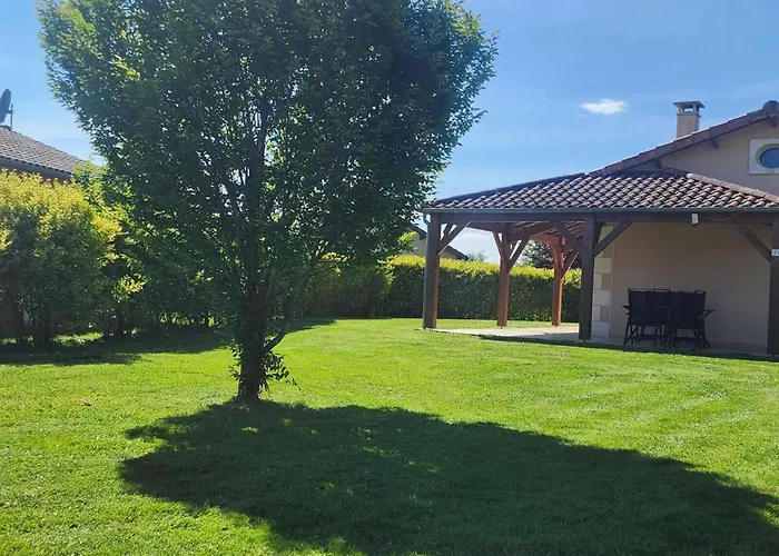 In With Golf And Pool