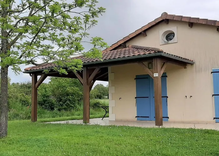 In With Golf And Pool * Les Forges (Deux-Sevres)