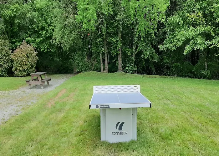 In With Golf And Pool Сasa de vacaciones