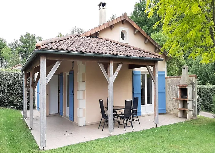 In With Golf And Pool Сasa de vacaciones *